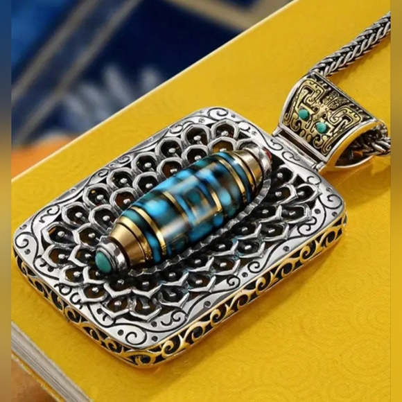 New! MEN'S .925 Silver Plated  6 Character Truth Mantra Spinner Charm Necklace. - Picture 1 of 8